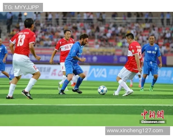 当今足坛最受欢迎的几位足球明星及其精彩表现分析 当今足坛最受欢迎的几位足球明星及其精彩表现分析