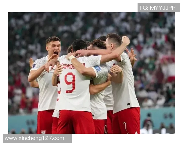 足球巨星告别赛场后的心灵旅程与人生新篇章 足球巨星告别赛场后的心灵旅程与人生新篇章