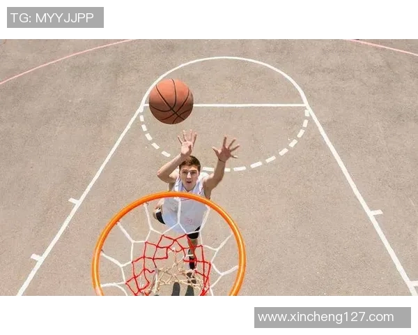 足球明星与篮球扣篮精彩瞬间的完美结合图片欣赏 足球明星与篮球扣篮精彩瞬间的完美结合图片欣赏